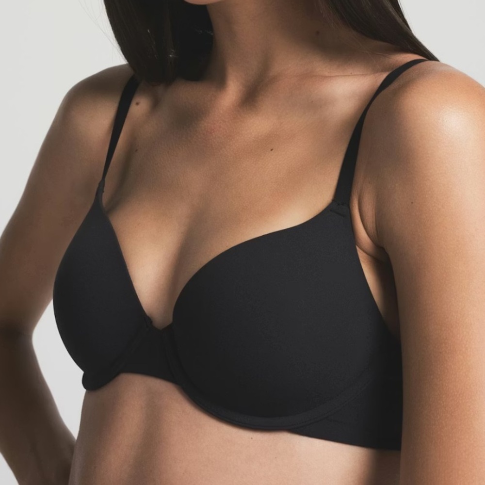 Skims fits everybody t shirt bra onyx